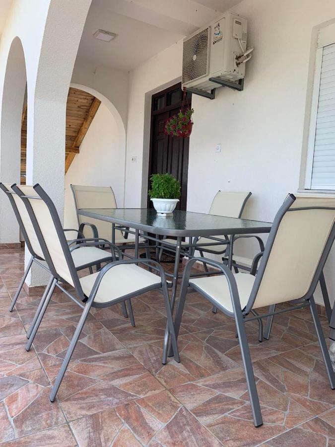 Apartments Hillside Улцинь Екстер'єр фото