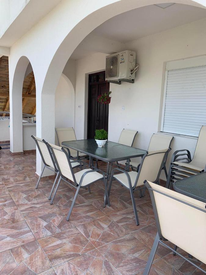Apartments Hillside Улцинь Екстер'єр фото