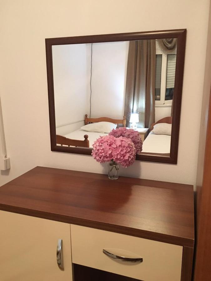 Apartments Hillside Улцинь Екстер'єр фото