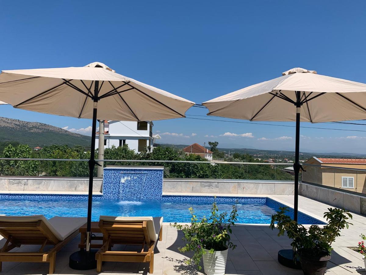 Apartments Hillside Улцинь Екстер'єр фото