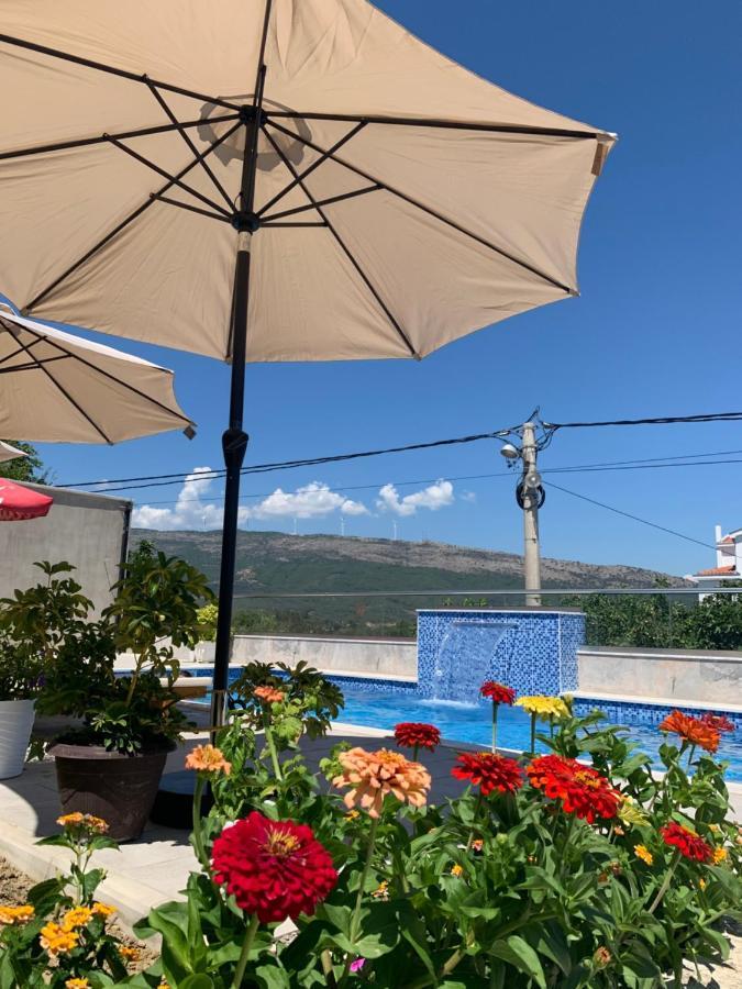 Apartments Hillside Улцинь Екстер'єр фото