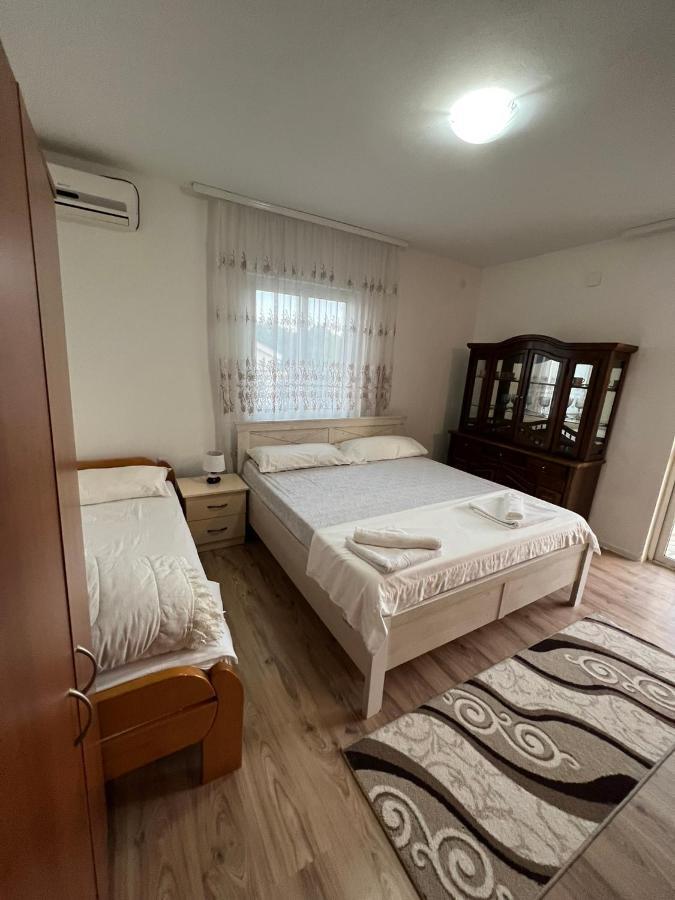 Apartments Hillside Улцинь Екстер'єр фото