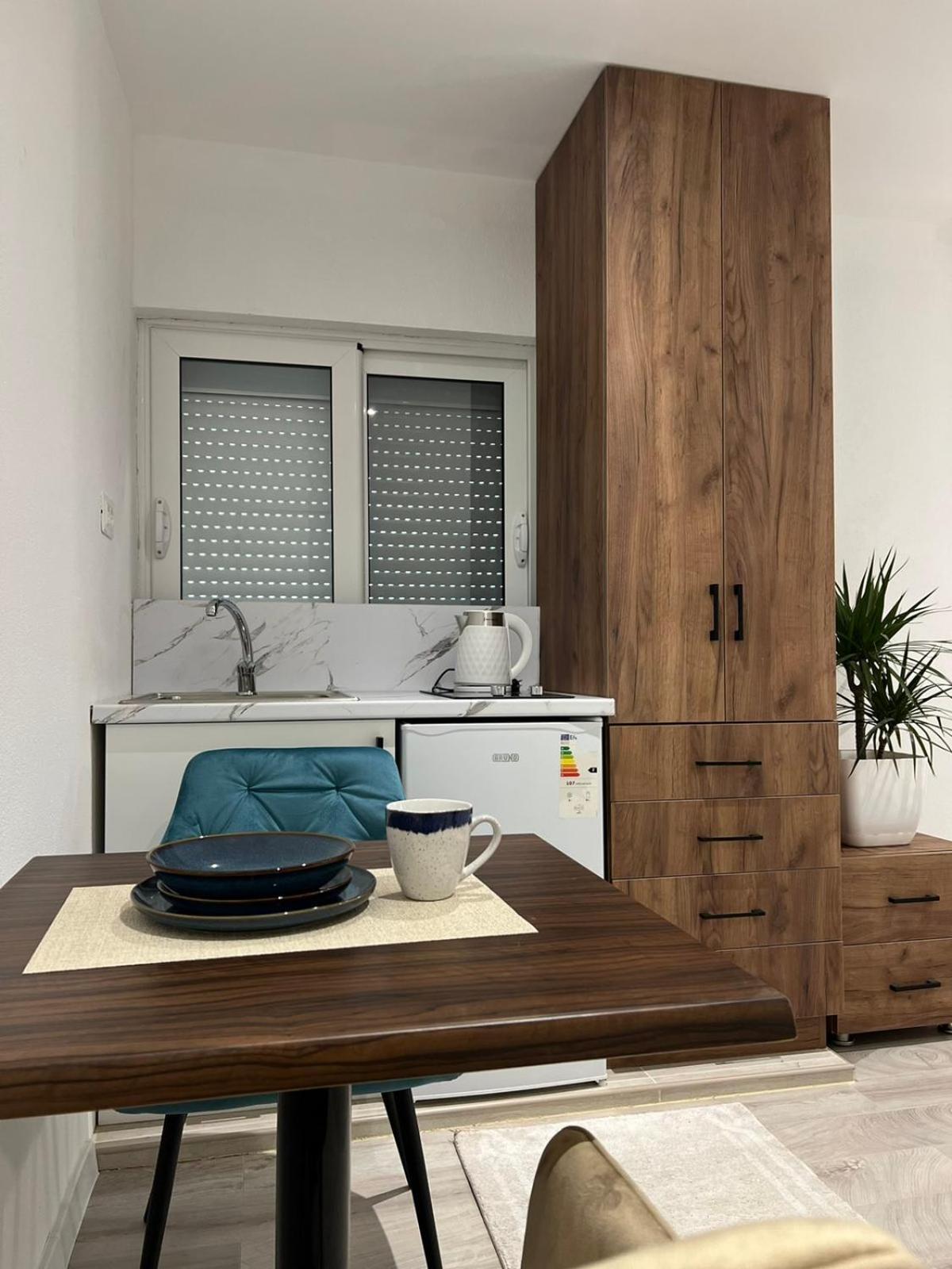 Apartments Hillside Улцинь Екстер'єр фото