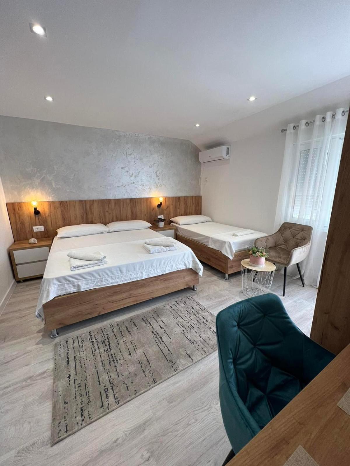 Apartments Hillside Улцинь Екстер'єр фото